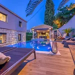 Villa Vikor Ragusa