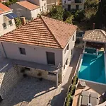 Villa Vikor *